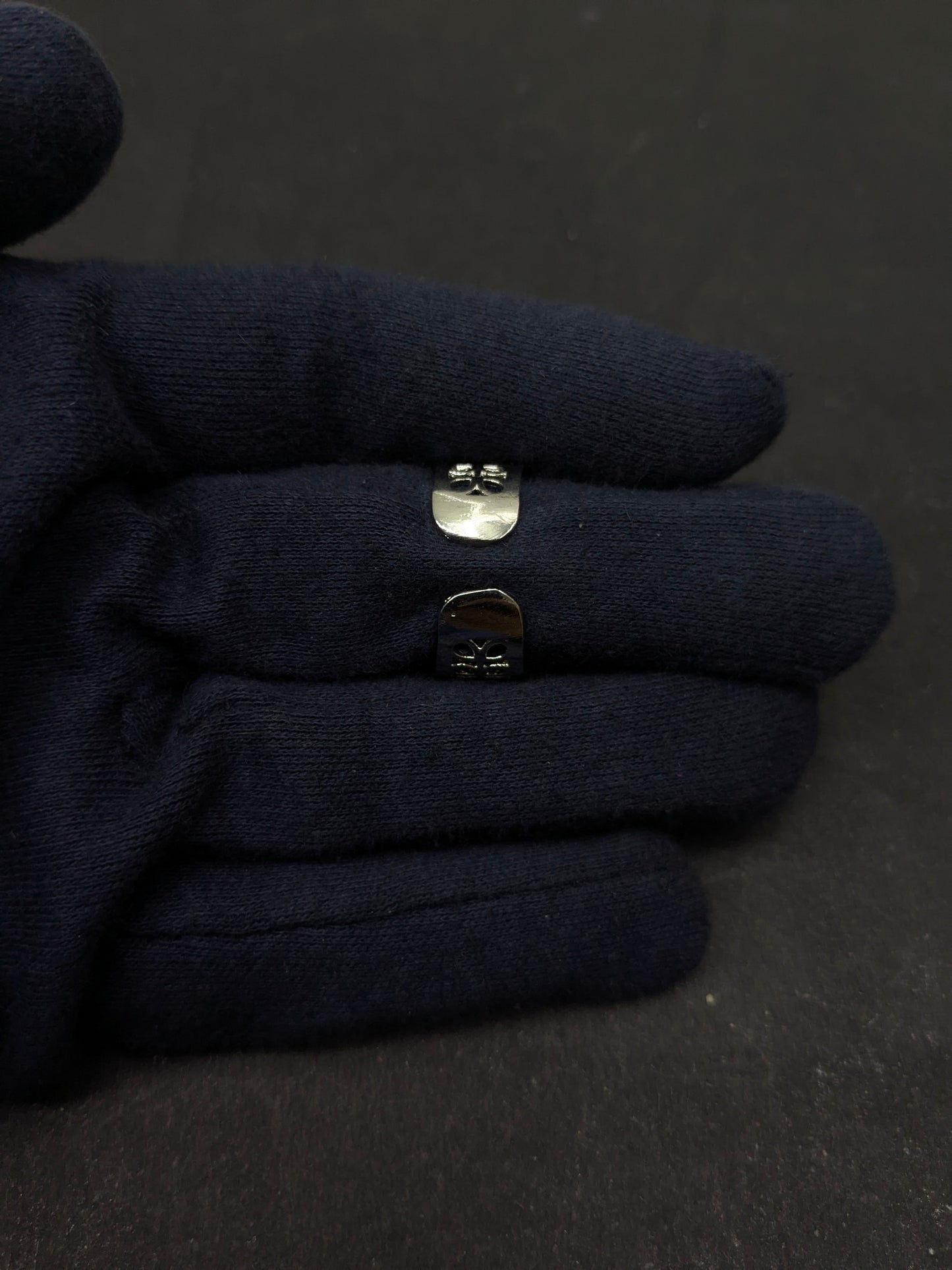 Ad Ring 73