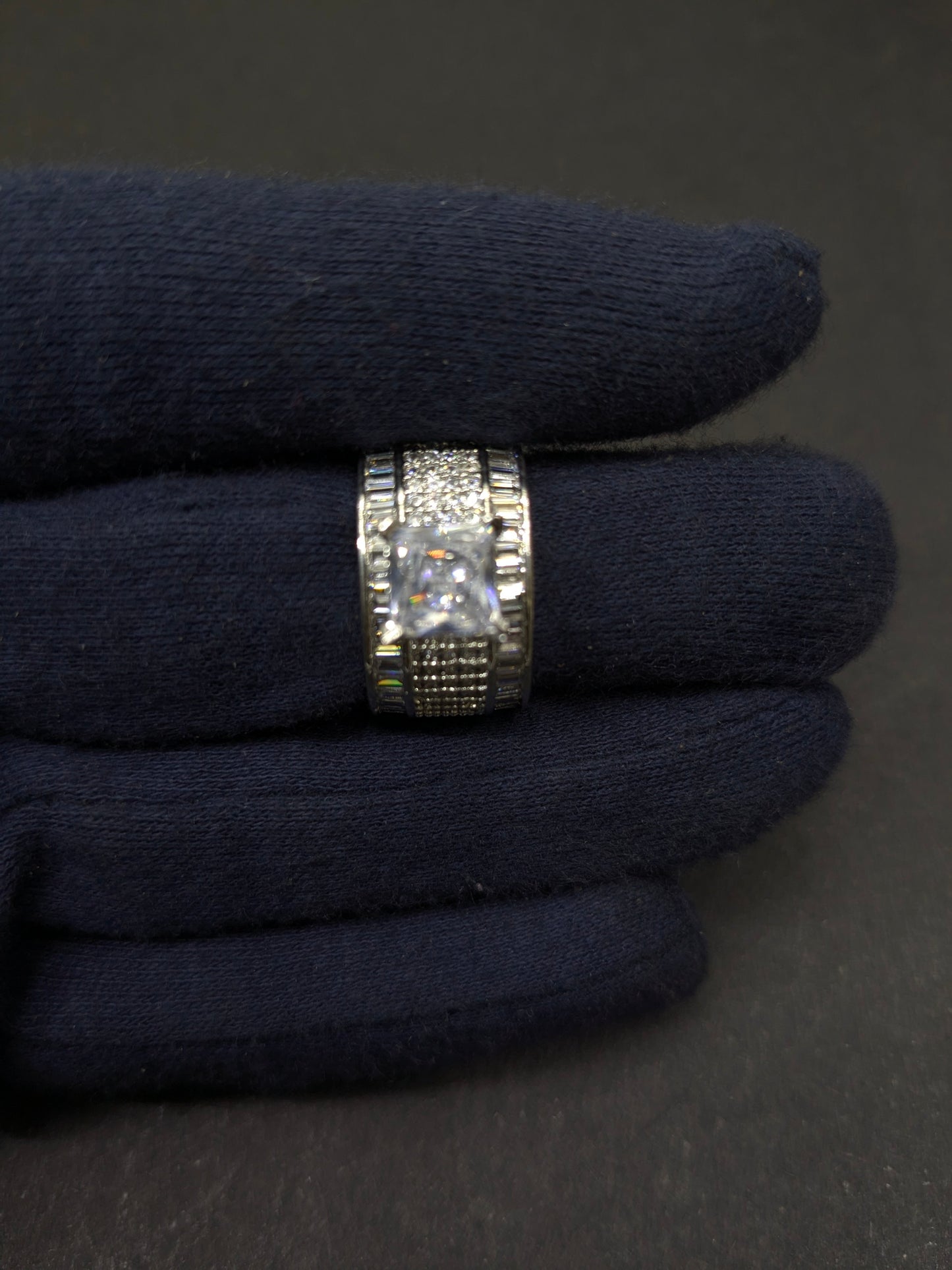 Ad Ring 16