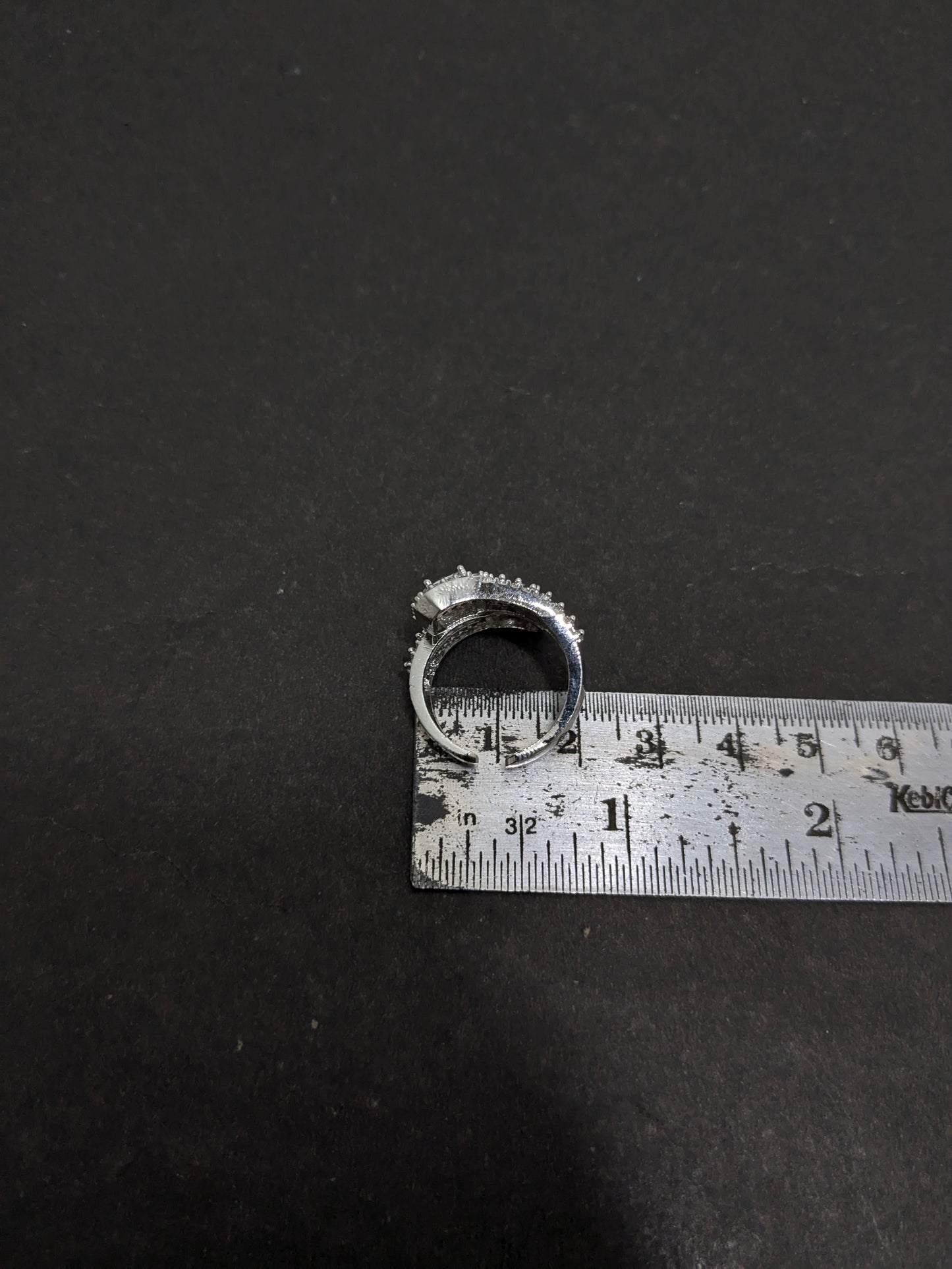 Ad Ring 03