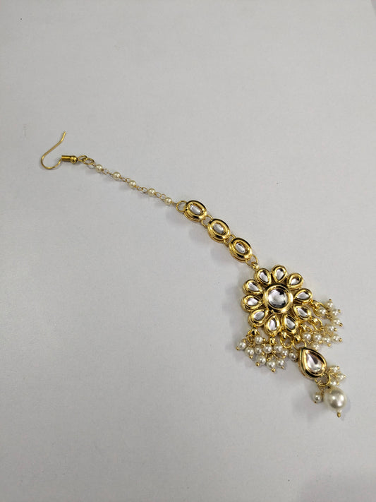 Kundan tika Raw material
