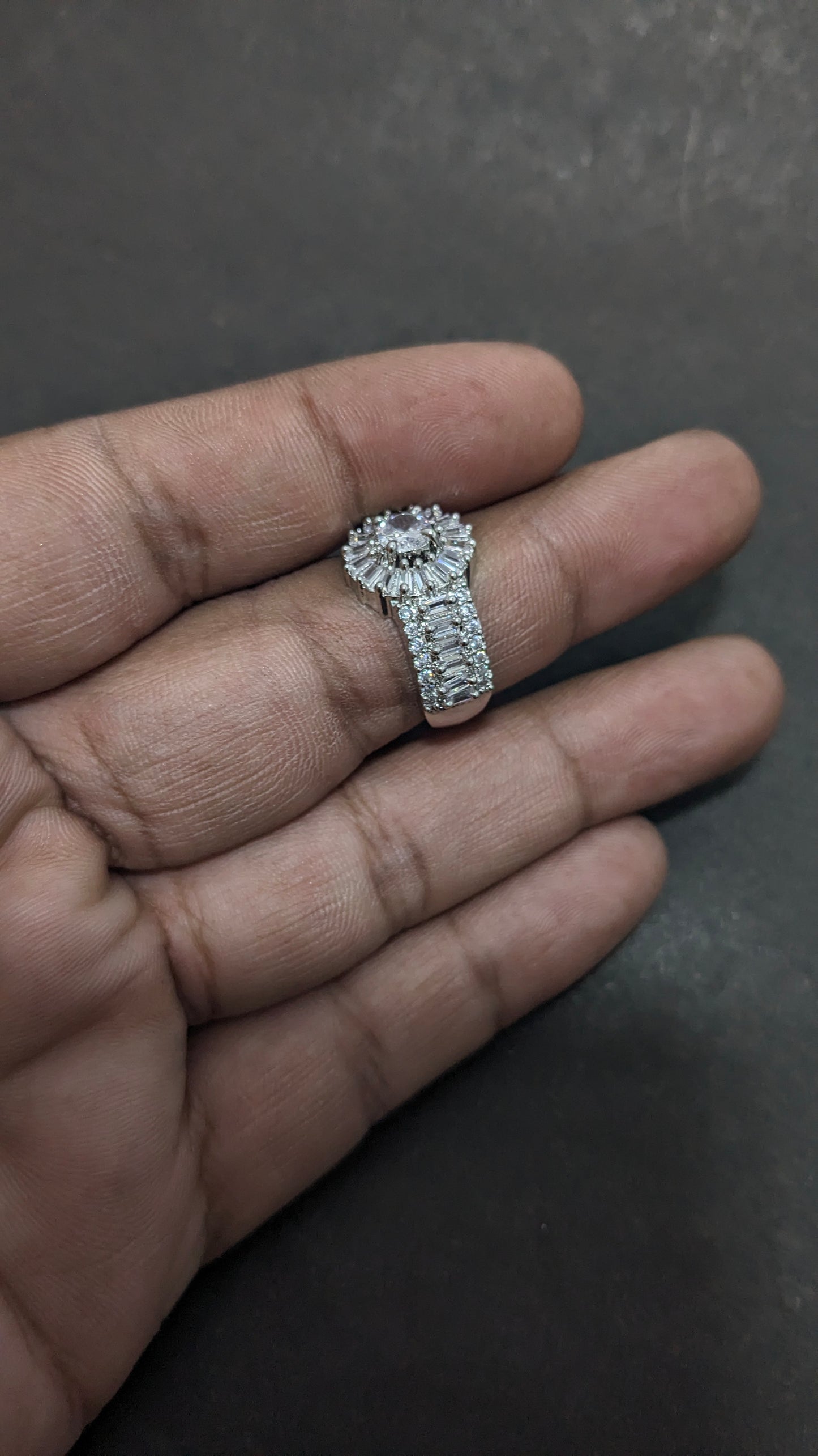 Ad Ring 68