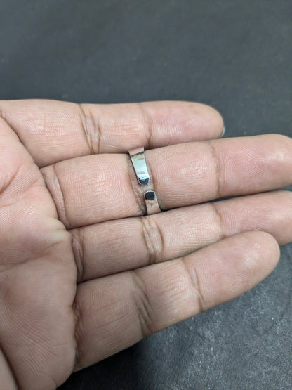 Ad Ring 72