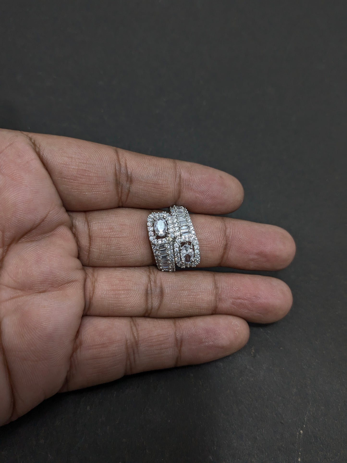 Ad Ring 03