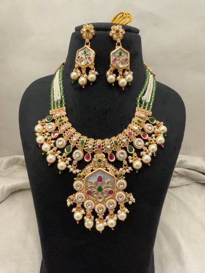 Heritage Premium Necklace