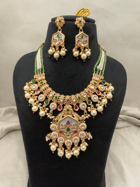 Heritage Premium Necklace