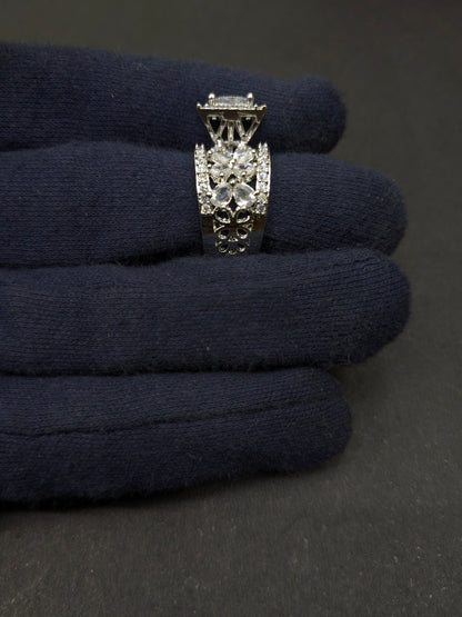 Ad Ring 76