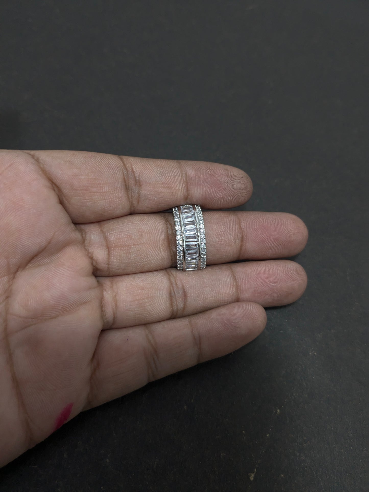 Ad Ring 24
