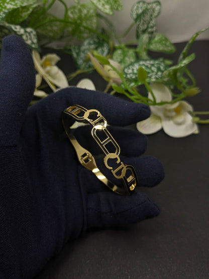 Gold Look Bracelet 20