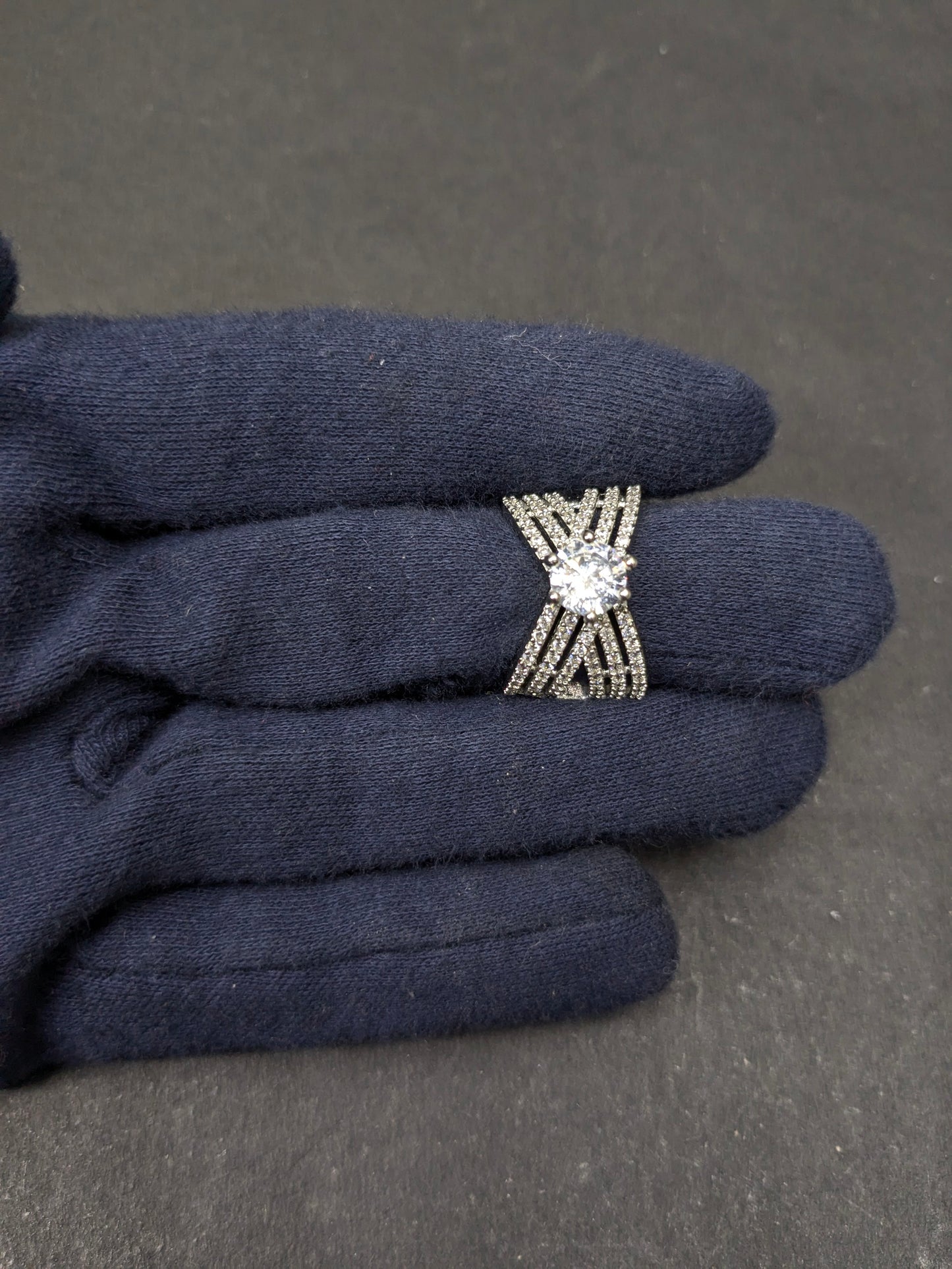 Ad Ring 05
