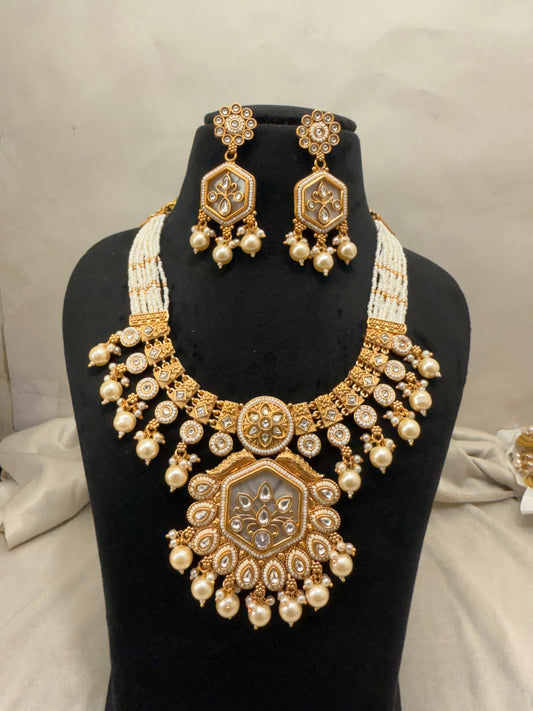 Heritage Premium Necklace