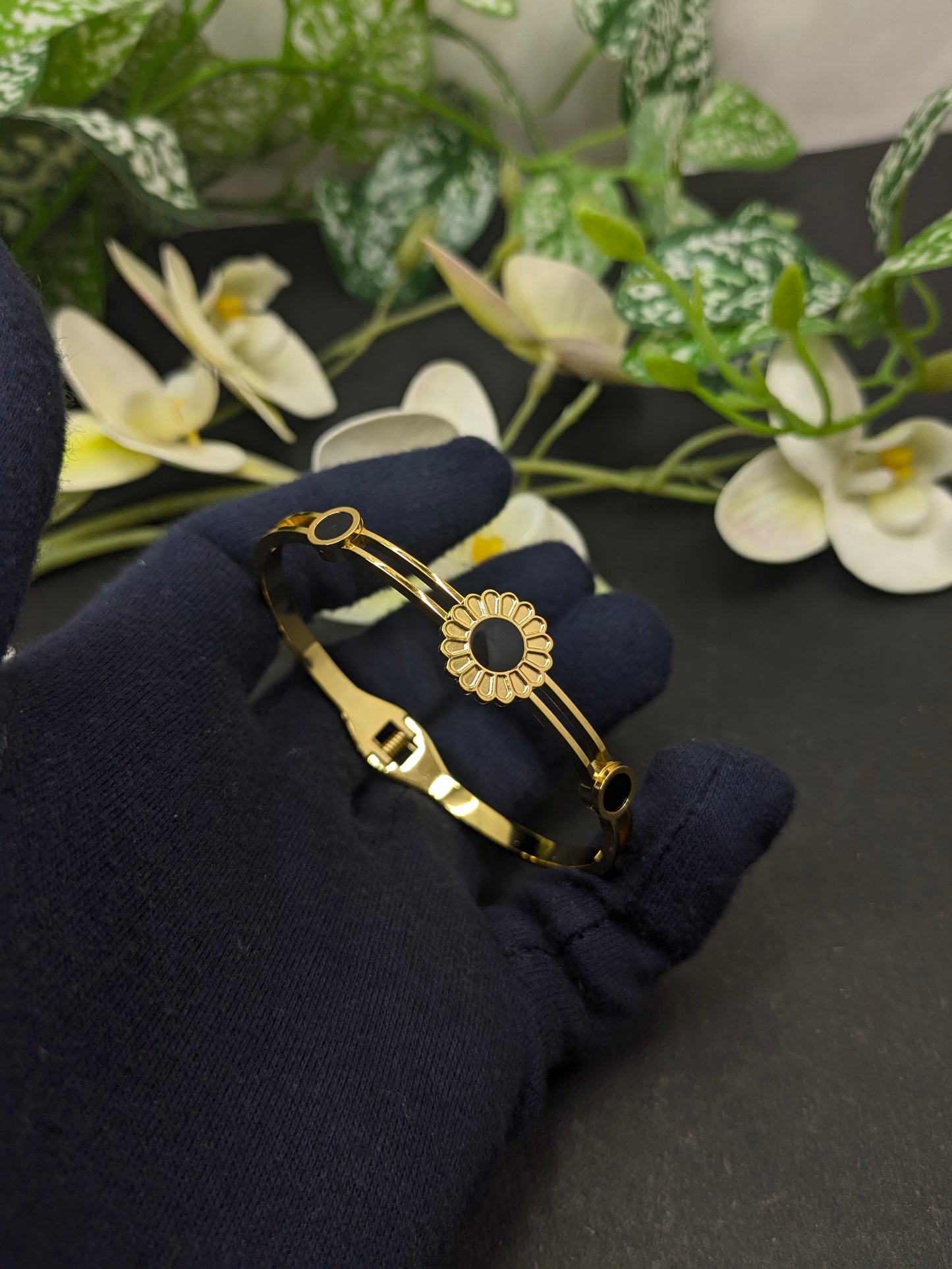 Gold Look Bracelet 24