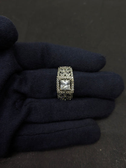 Ad Ring 73