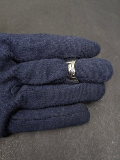 Ad Ring 05