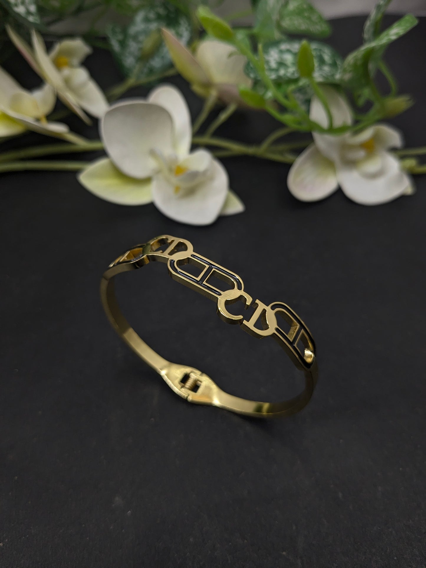 Gold Look Bracelet 20