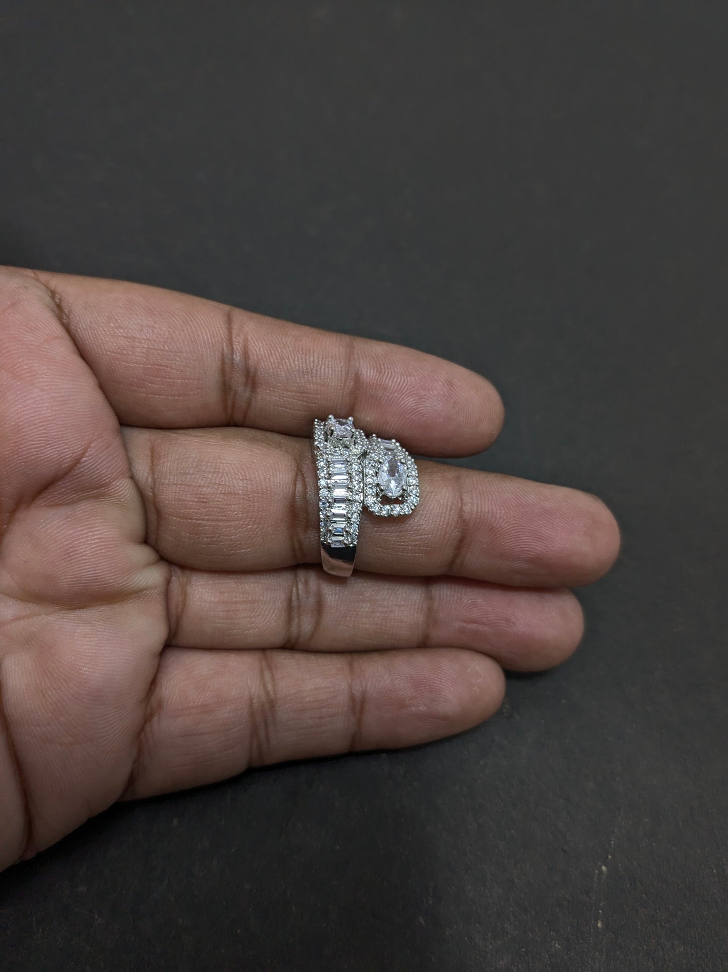 Ad Ring 03