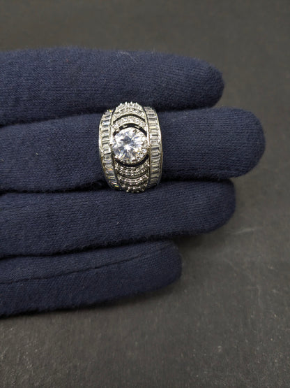 Ad ring 01