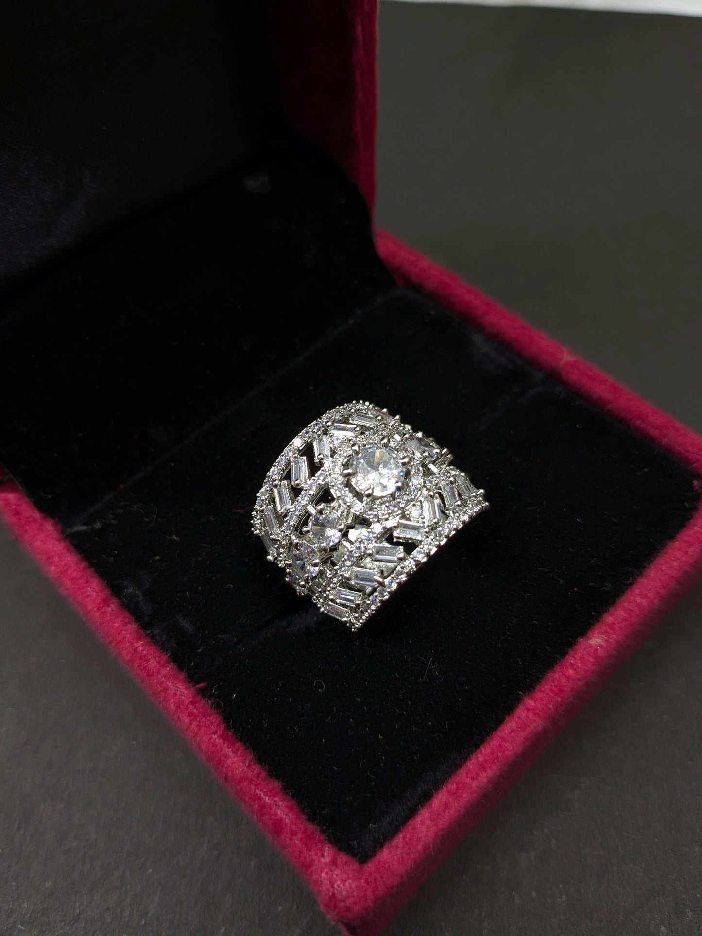 Ad Ring 03