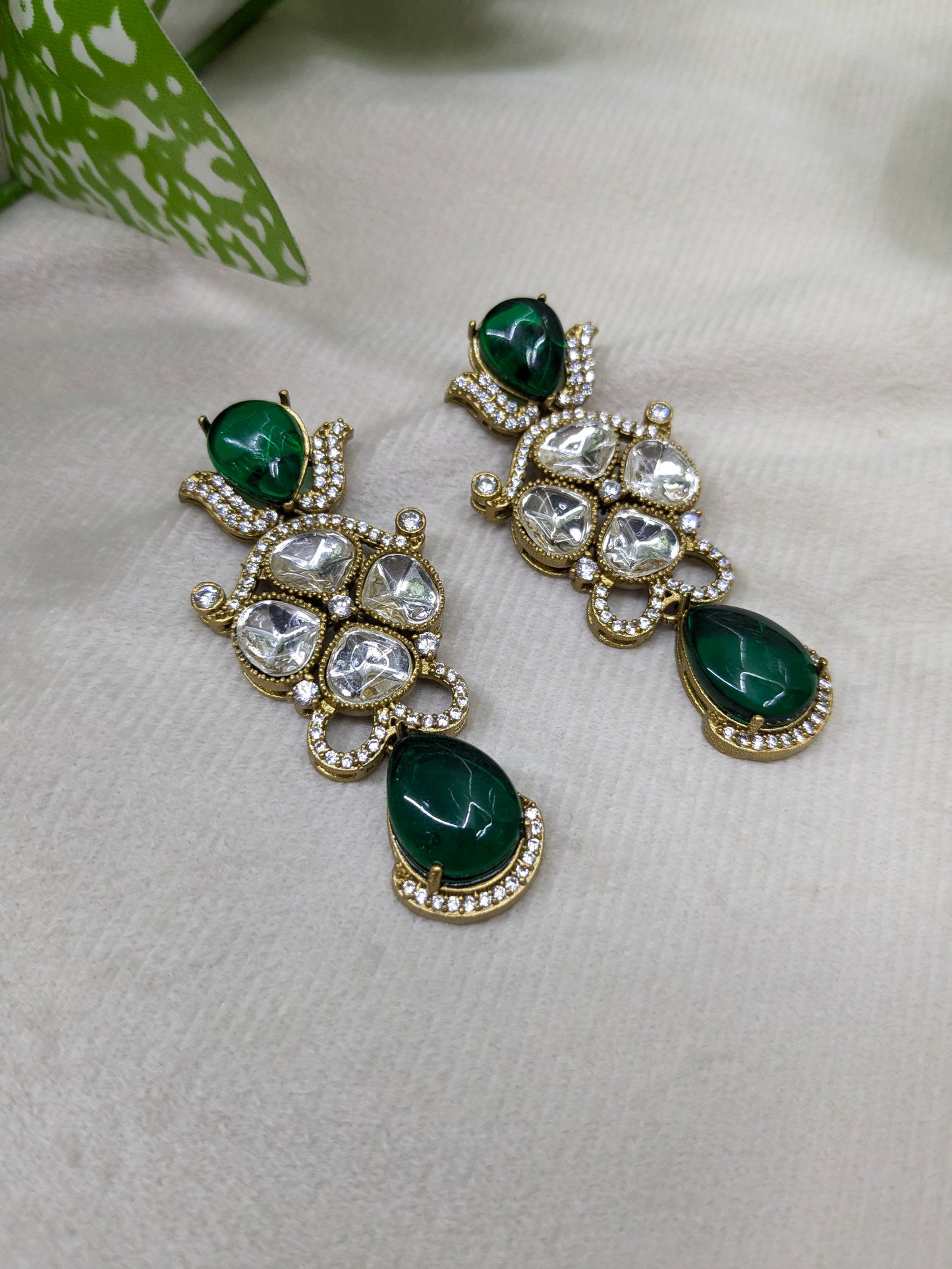 Moissanite sets 01