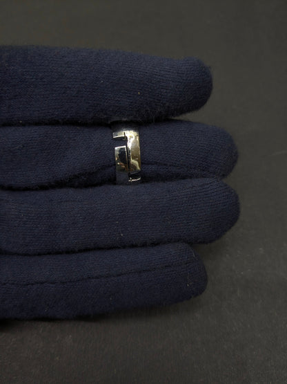 Ad Ring 143