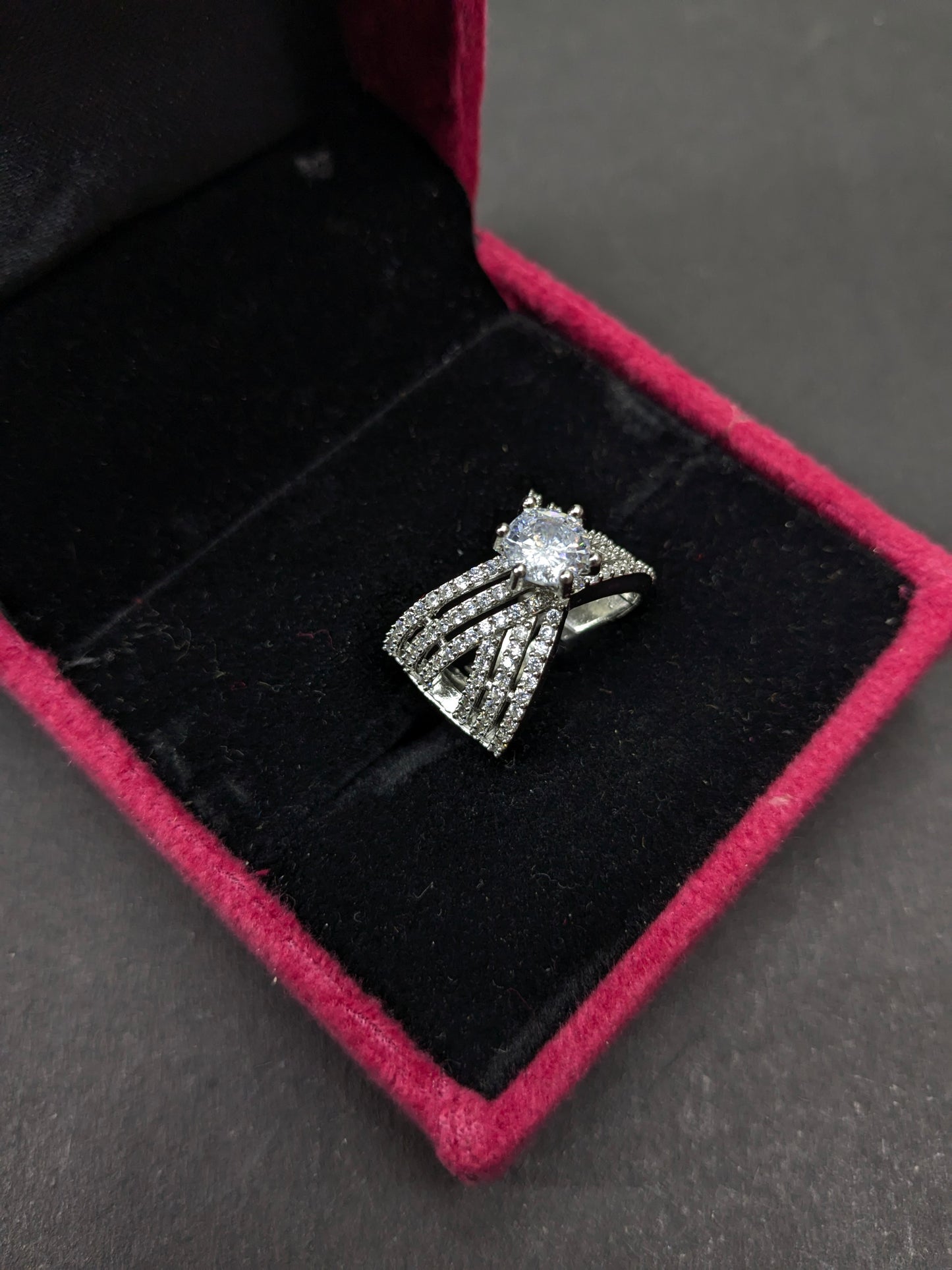 Ad Ring 05