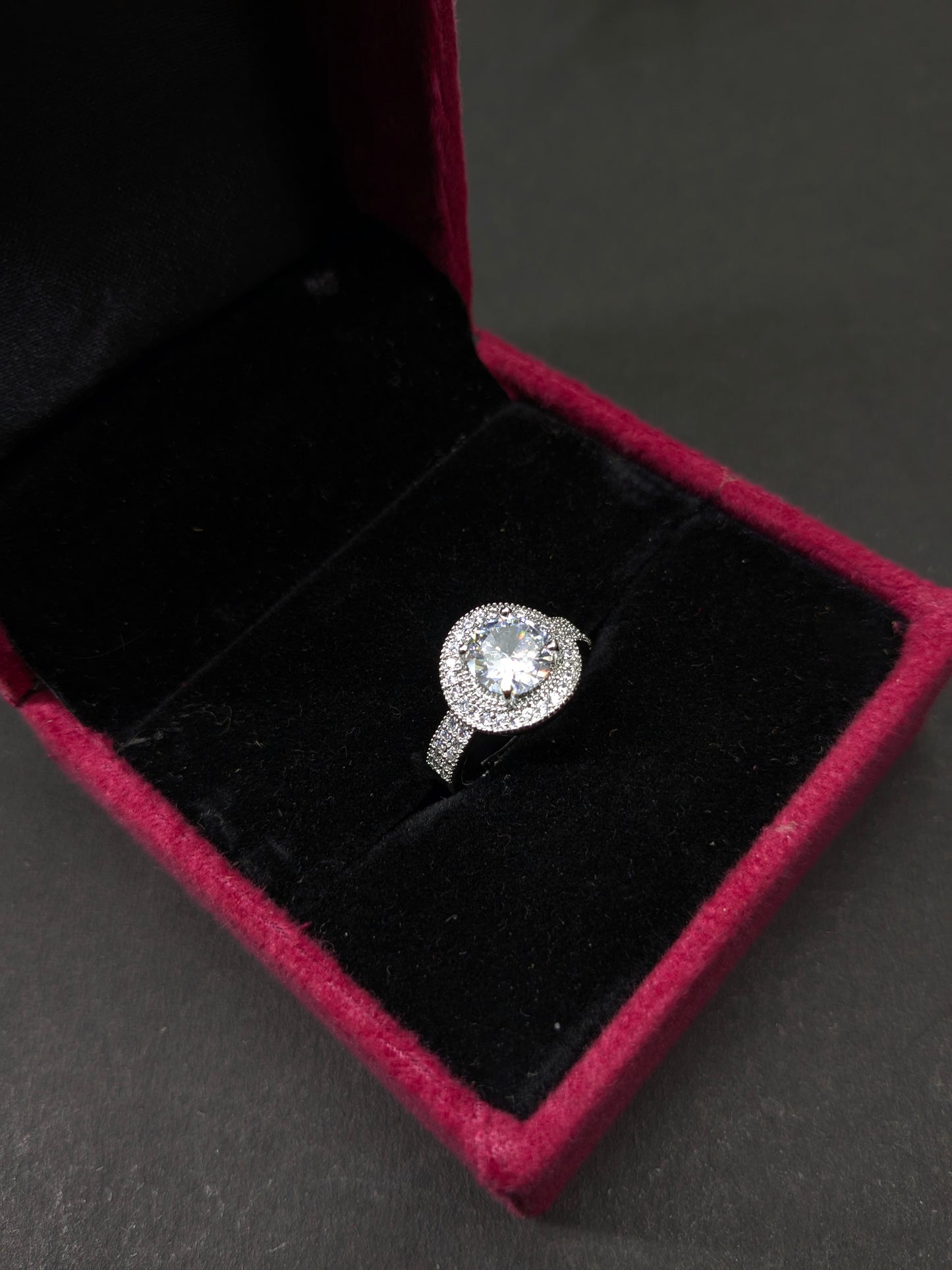 Ad Ring 35