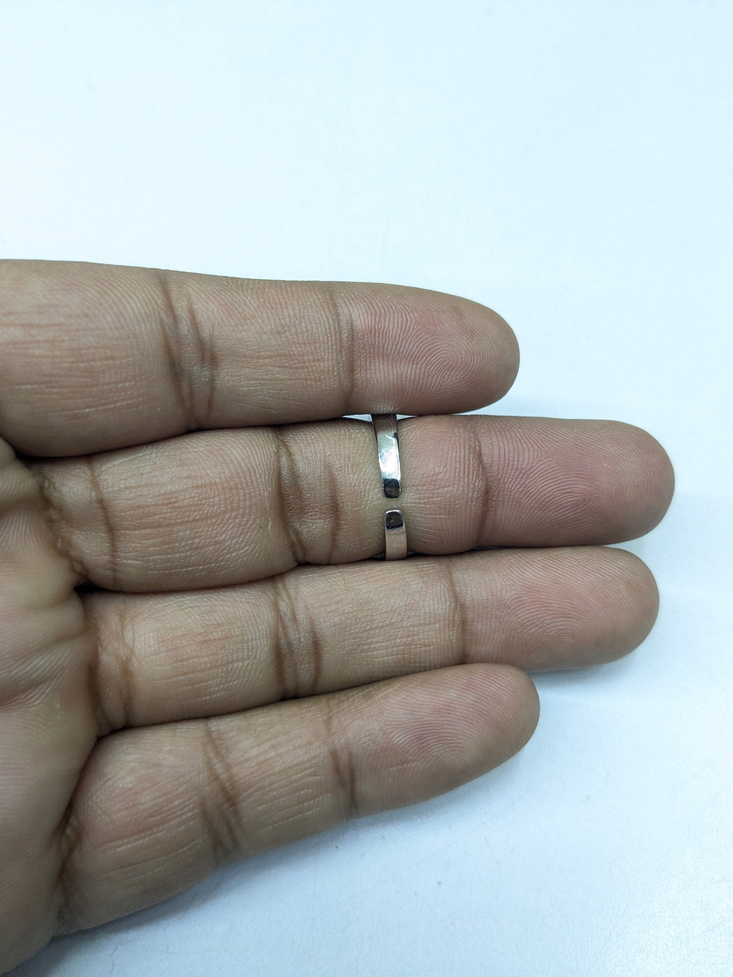 Ad Ring 13