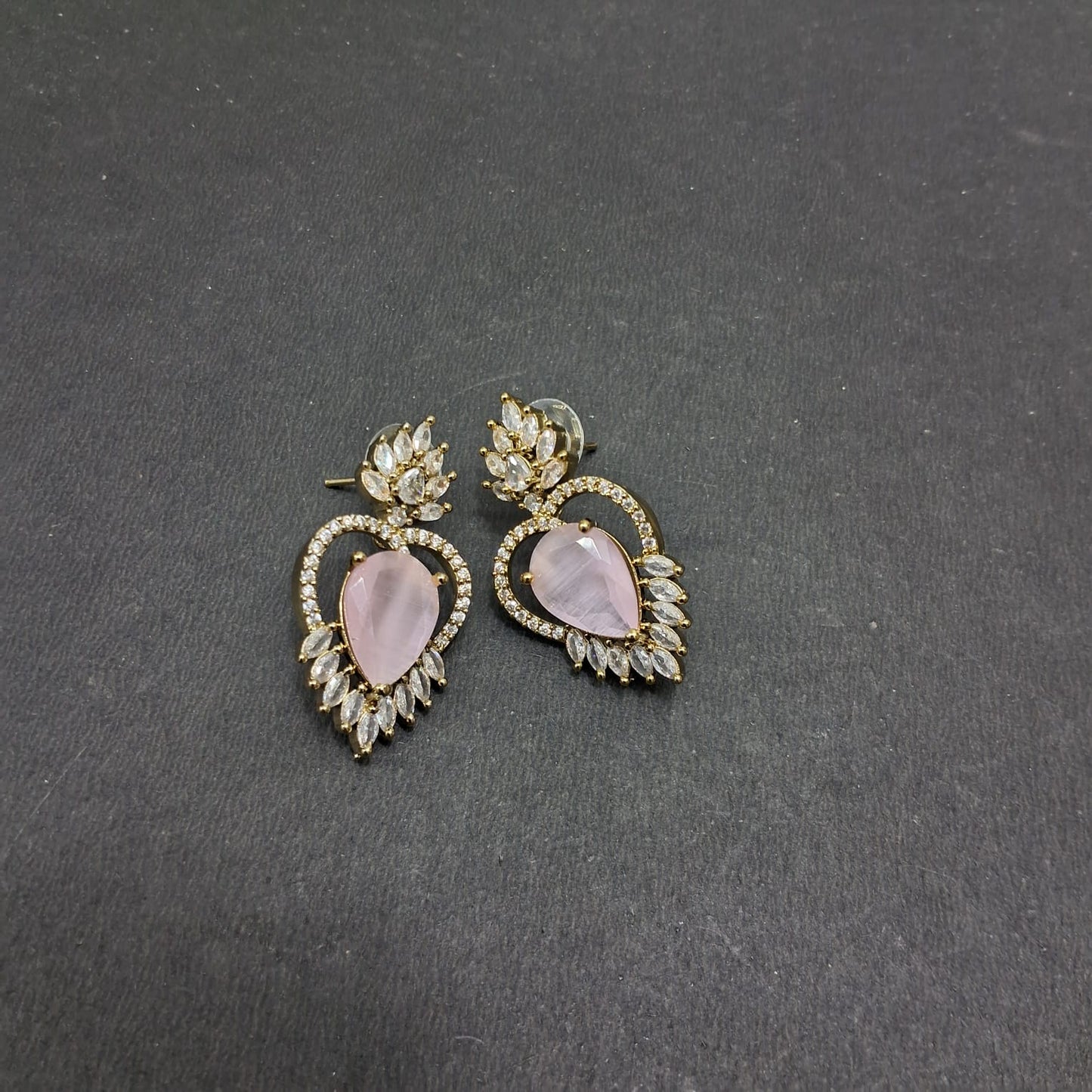 Ad Small Earring 19