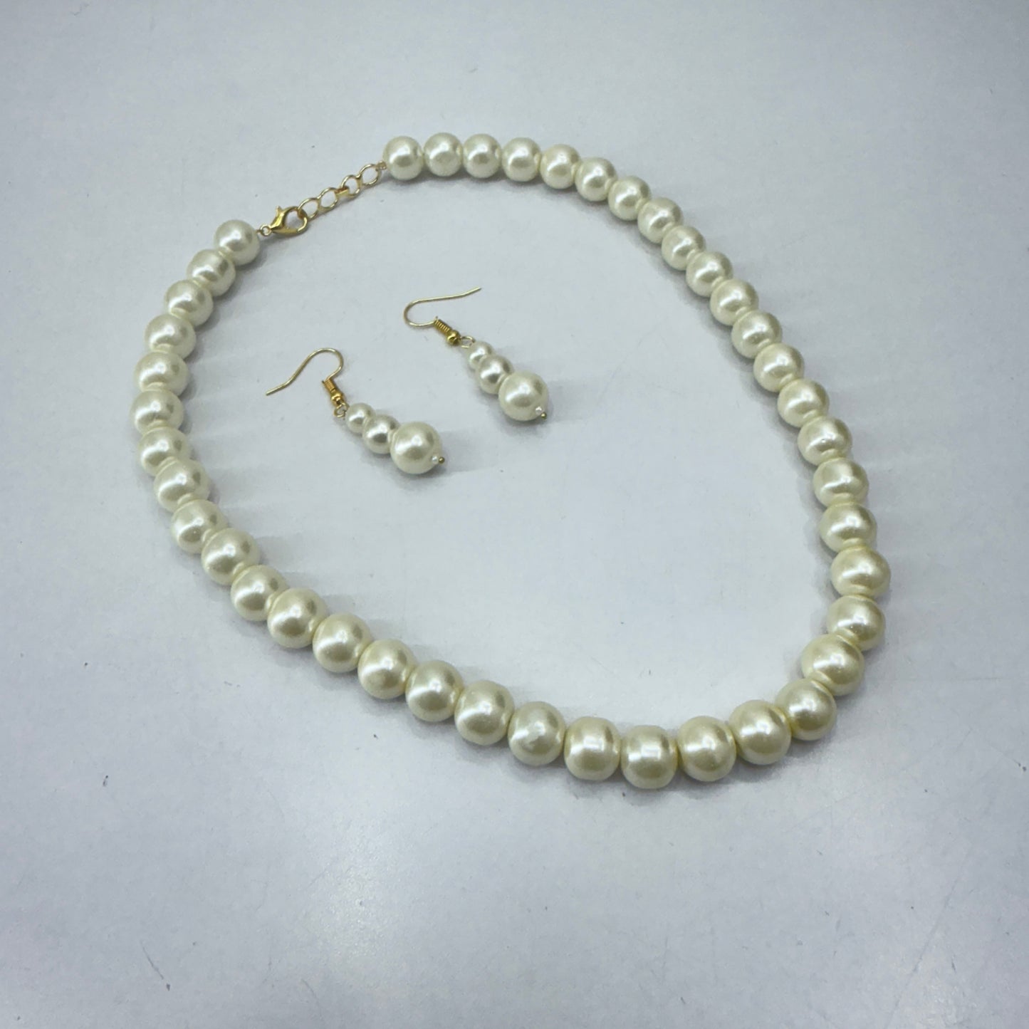 Pearl Neckless Raw material video 01