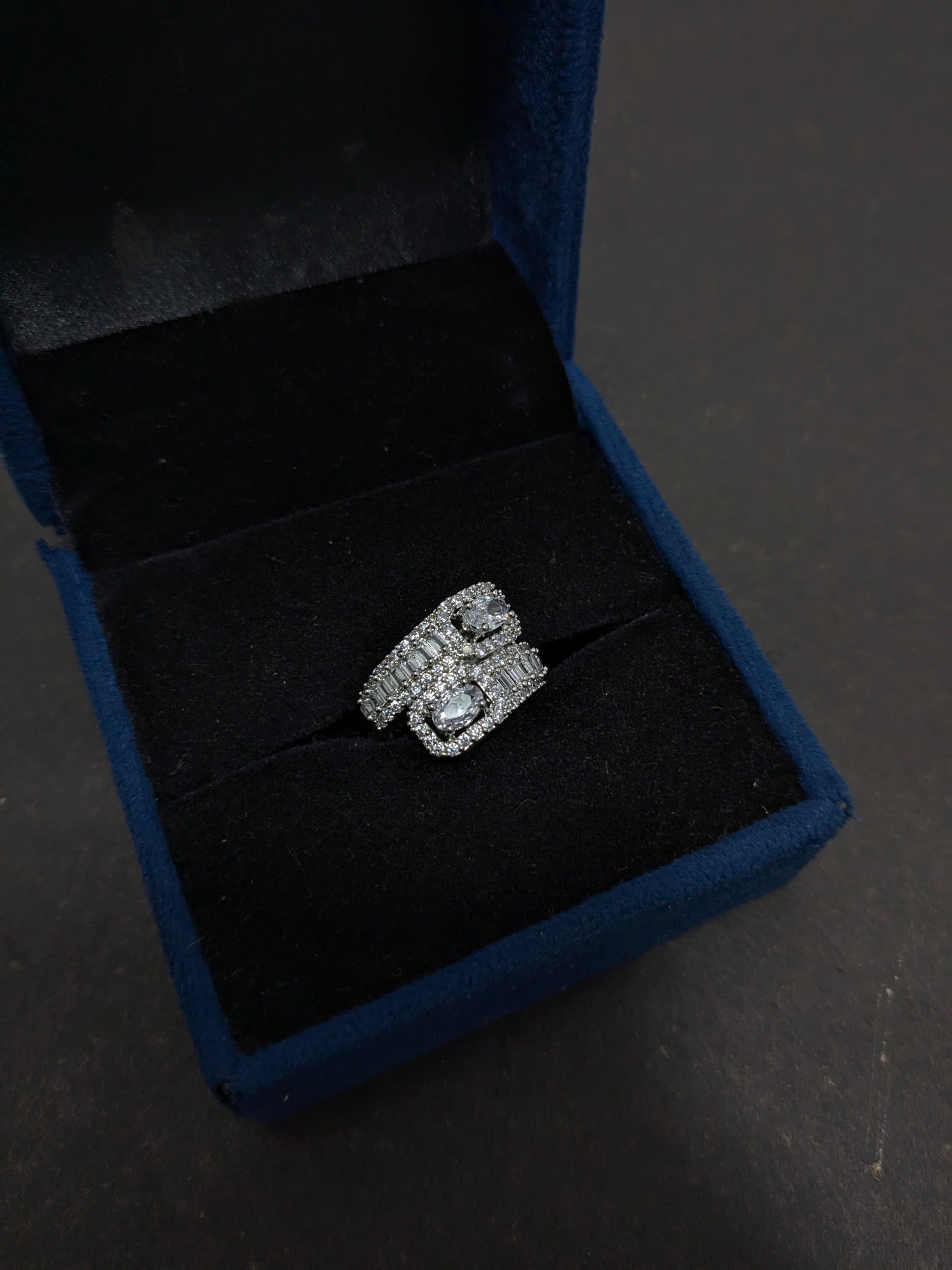 Ad Ring 03