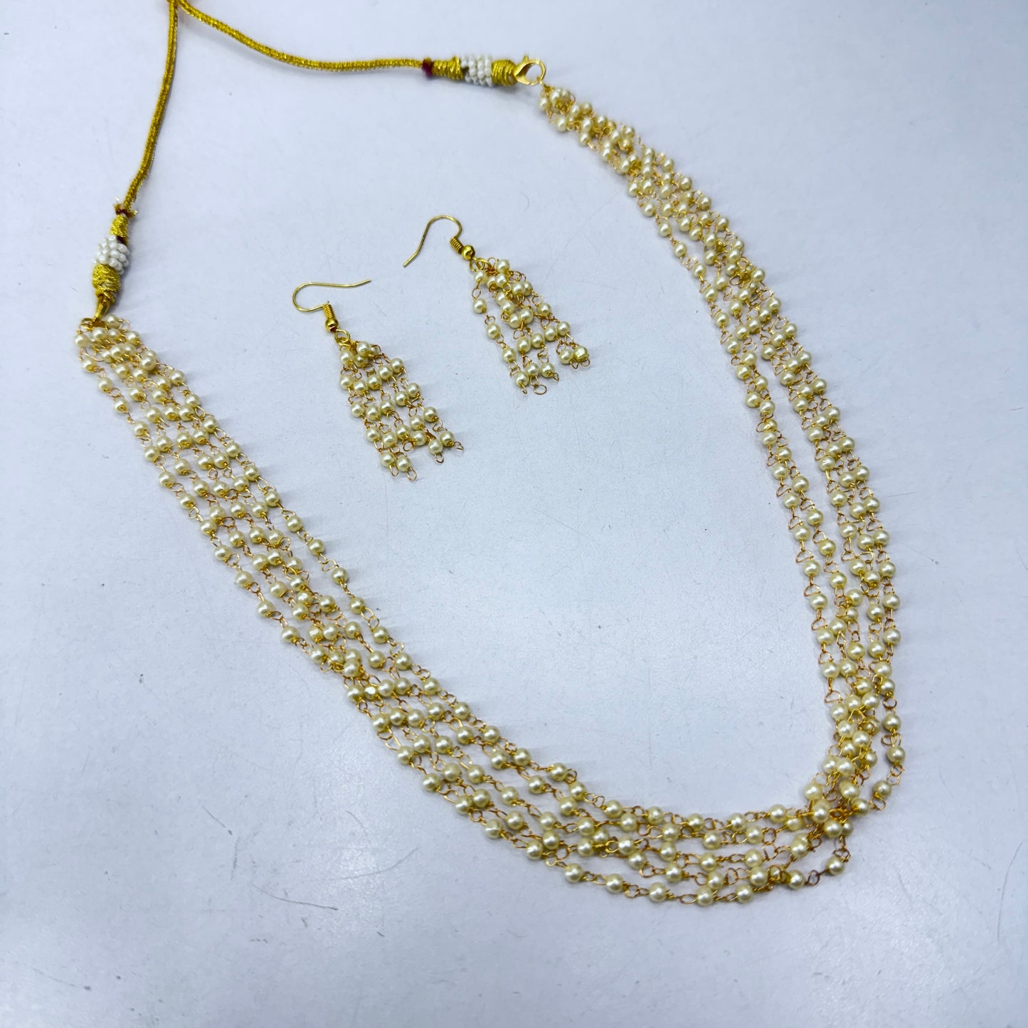 Neckless Raw material video 02
