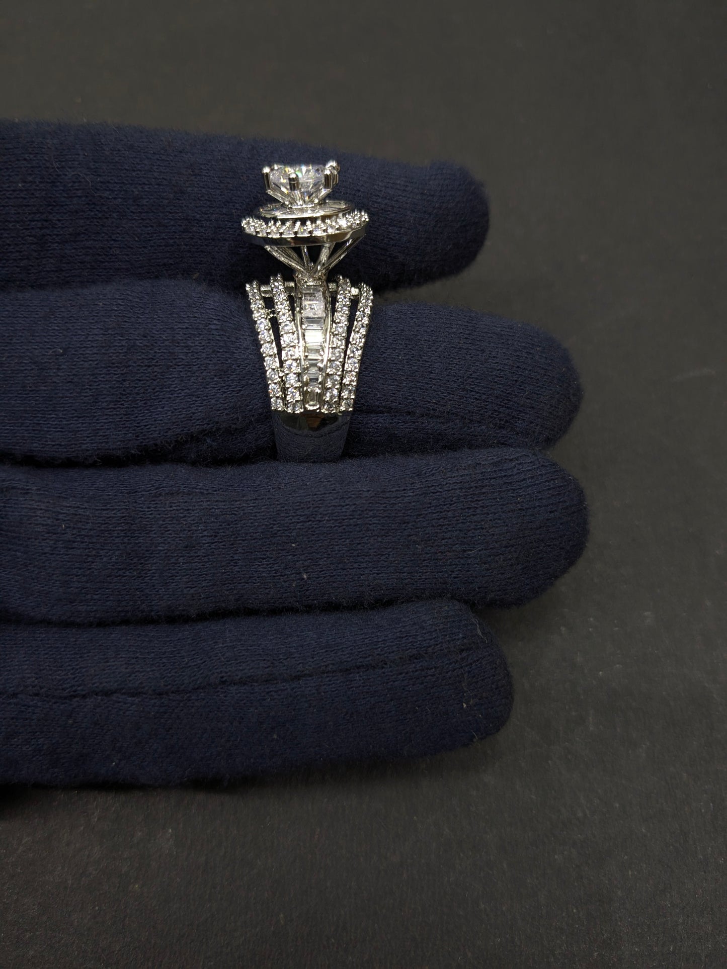 Ad Ring 143