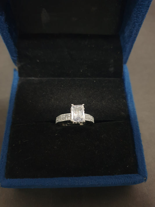 Ad Ring 61