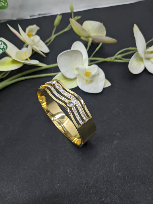 Gold Look Bracelet 26