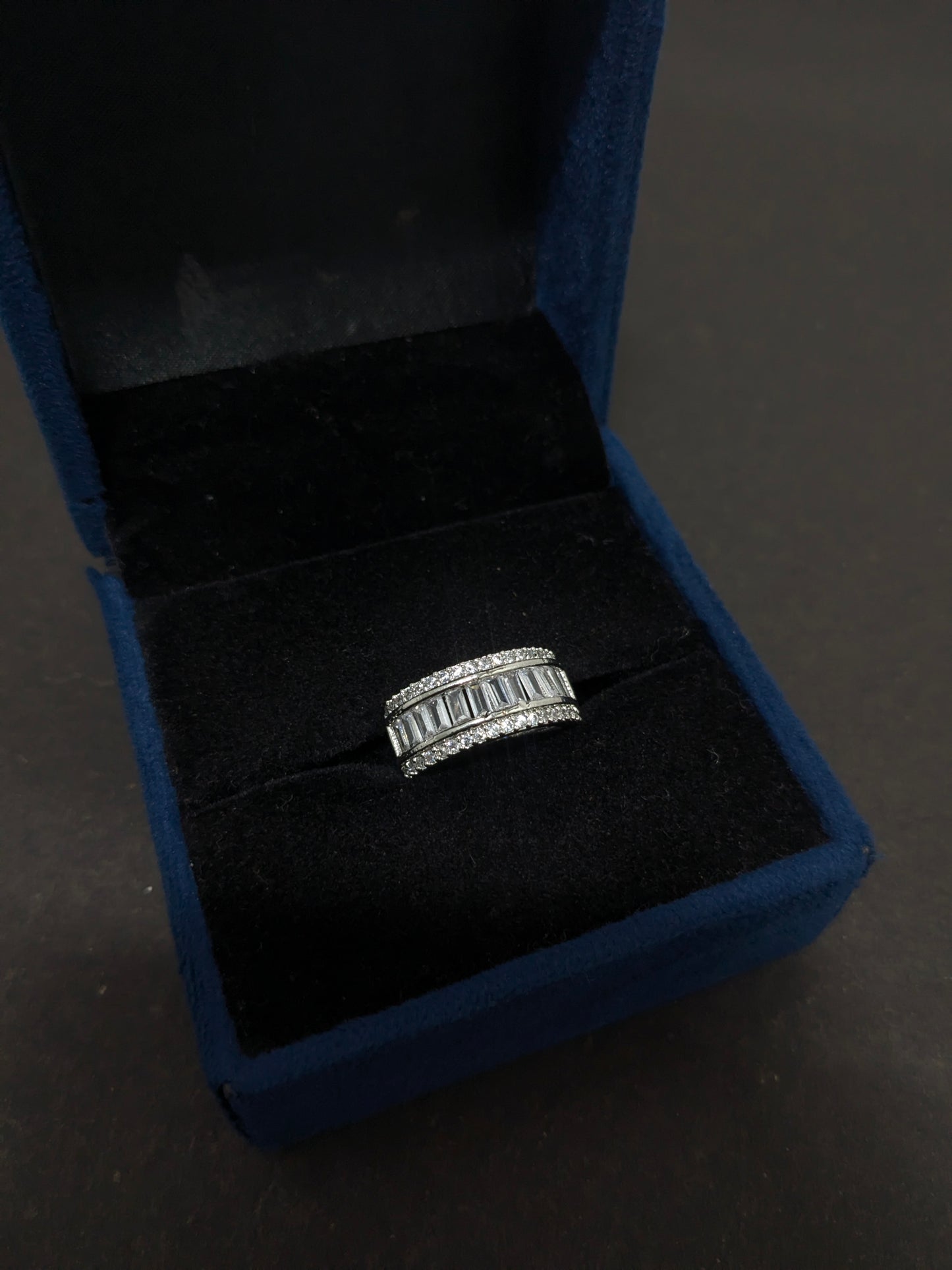 Ad Ring 24
