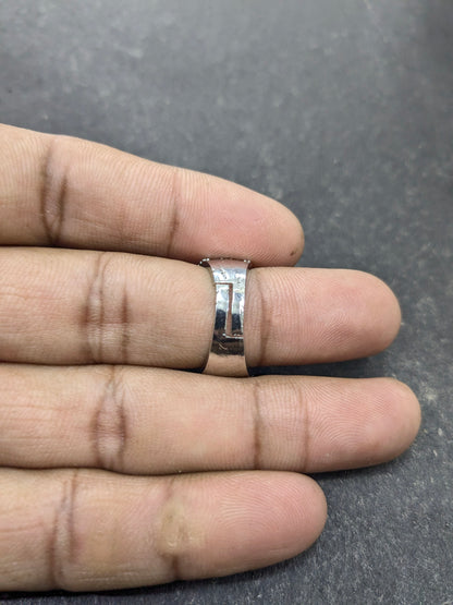 Ad Ring 07
