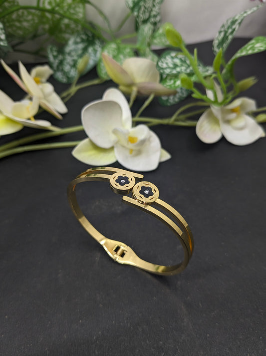 Gold Look Bracelet 25