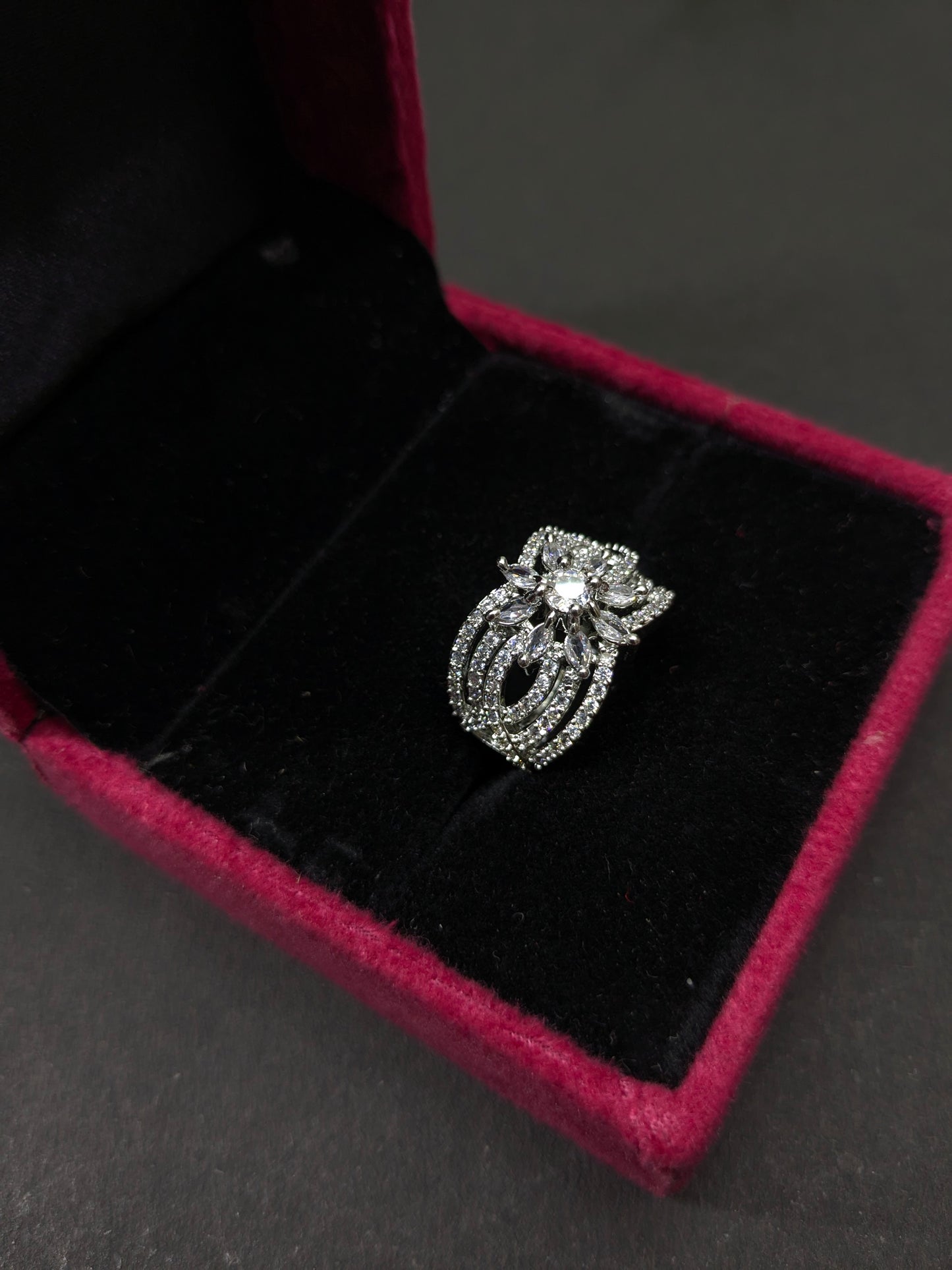 Ad Ring 81